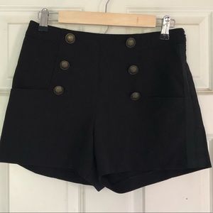 ALICE IN WONDERLAND nice button shorts